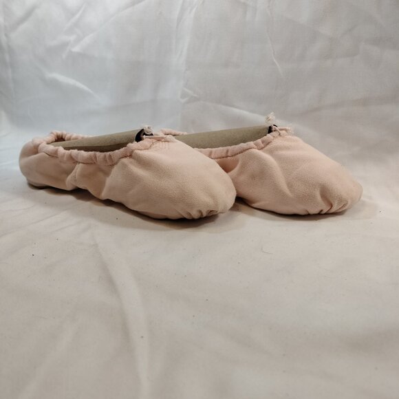 Capezio Pink Canvas Ballet Shoes (6 women/4.5 big kids) - Picture 5 of 7